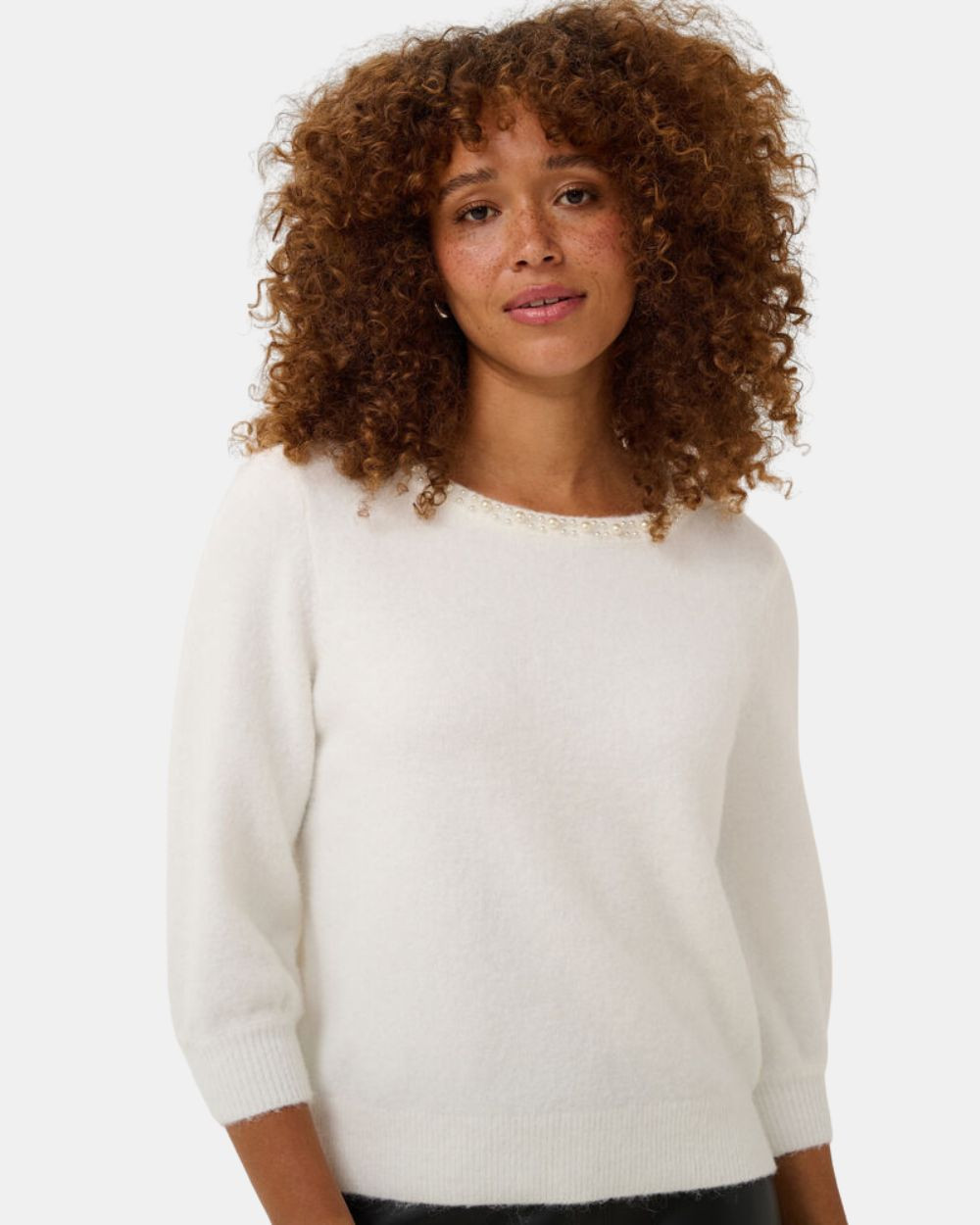 Pull perles sur le col chalk