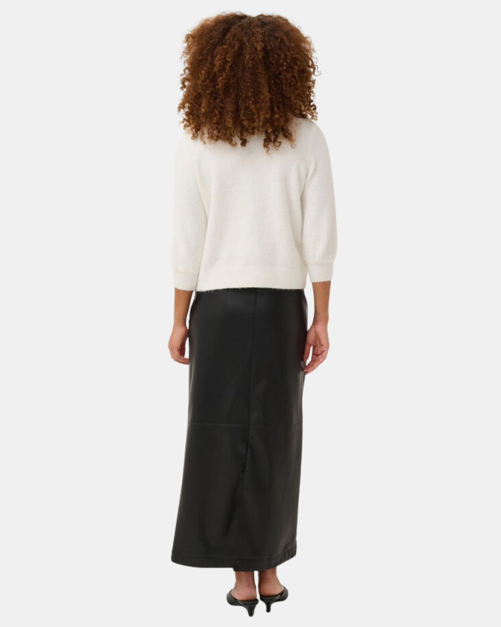 Pull perles sur le col chalk