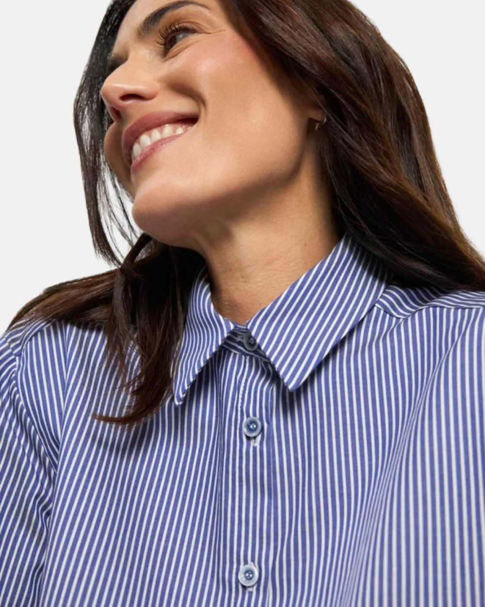 Blouse rayée bleue et blanche azul